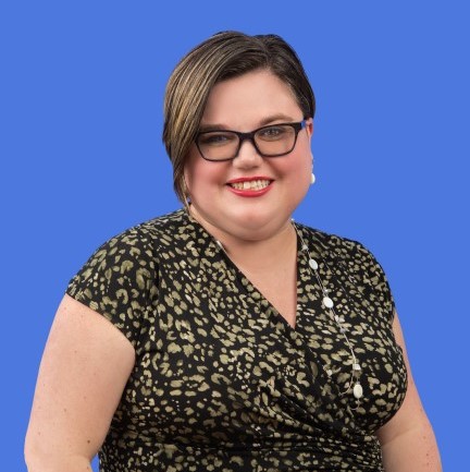 Headshot of Kayla Demopoulos